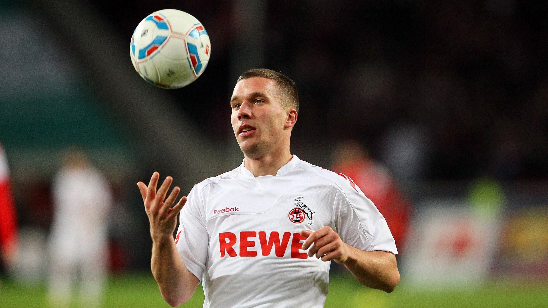 穿越火线 赛季中期战况白热化，穿越火线比赛服最新白名单